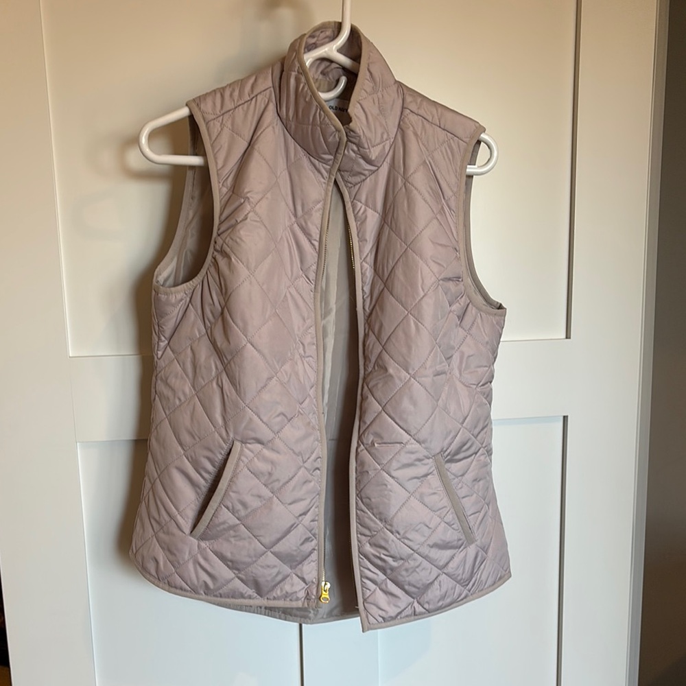 Old Navy • Quilted Vest